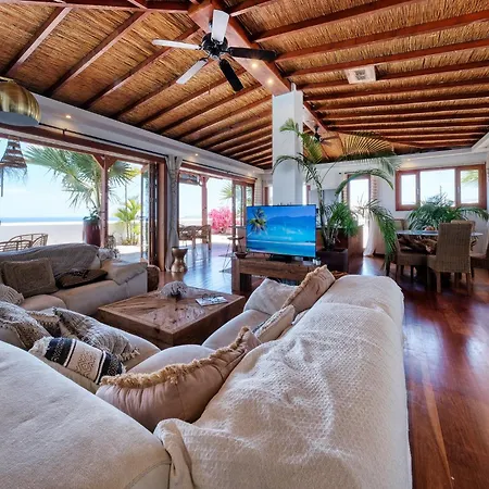 בית נופש Bali Sea Views